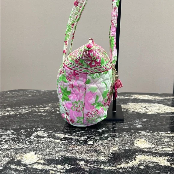 NWT🌸Quilted Floral Tote Bag - Picture 5 of 9